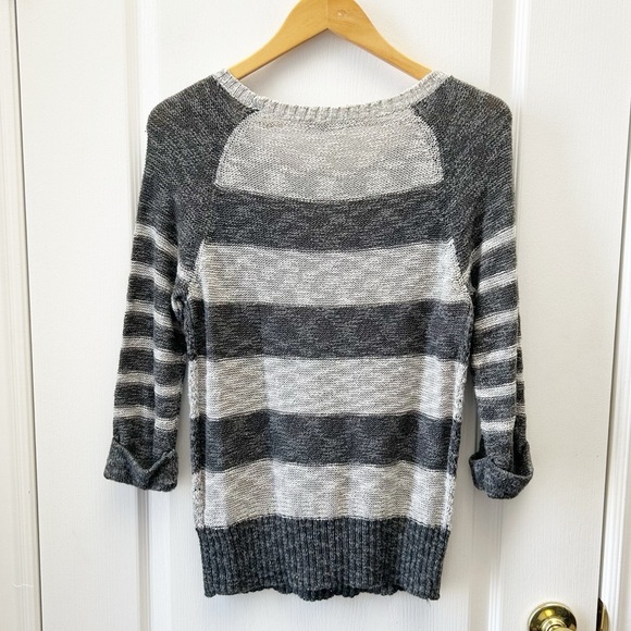 Ricki’s Sweater Lightweight Open Weave Cotton Grey Stripes Size Small - Picture 3 of 15